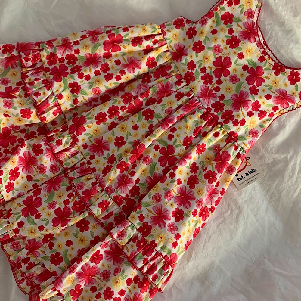 Girls dress